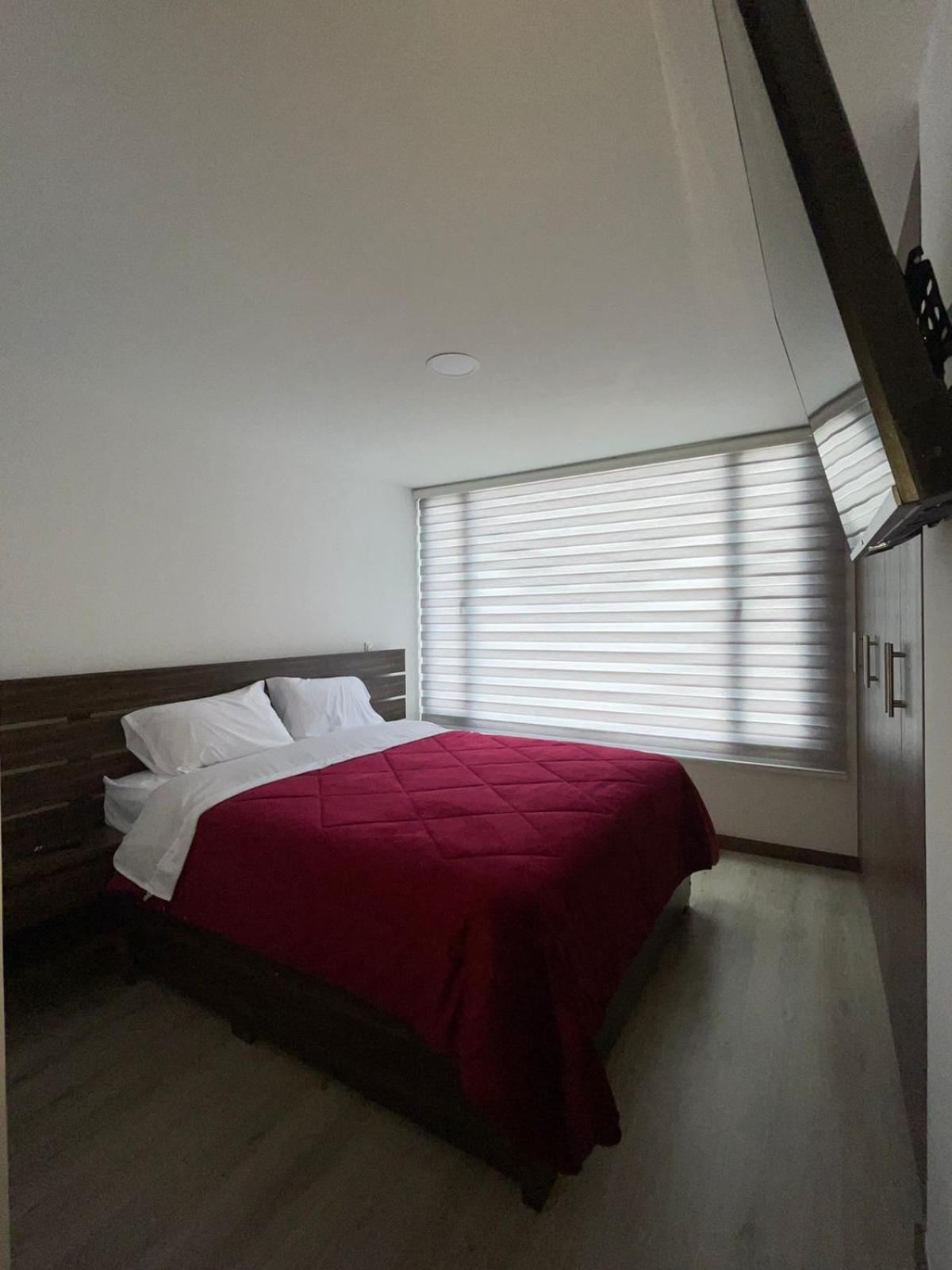 En Apartment *